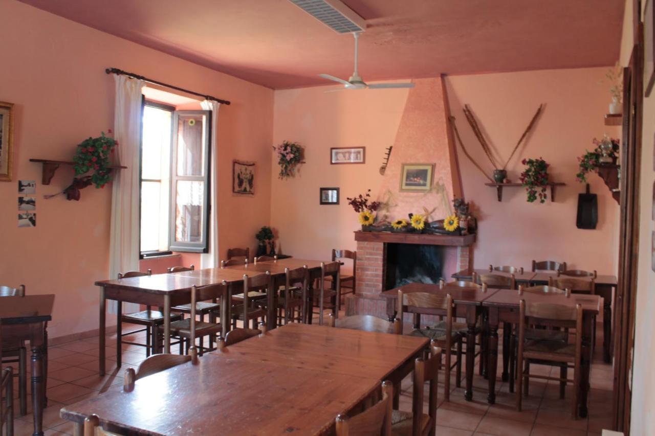 Agriturismo E Antica Fattoria Matteu Acomodação com café da manhã Teulada Exterior foto